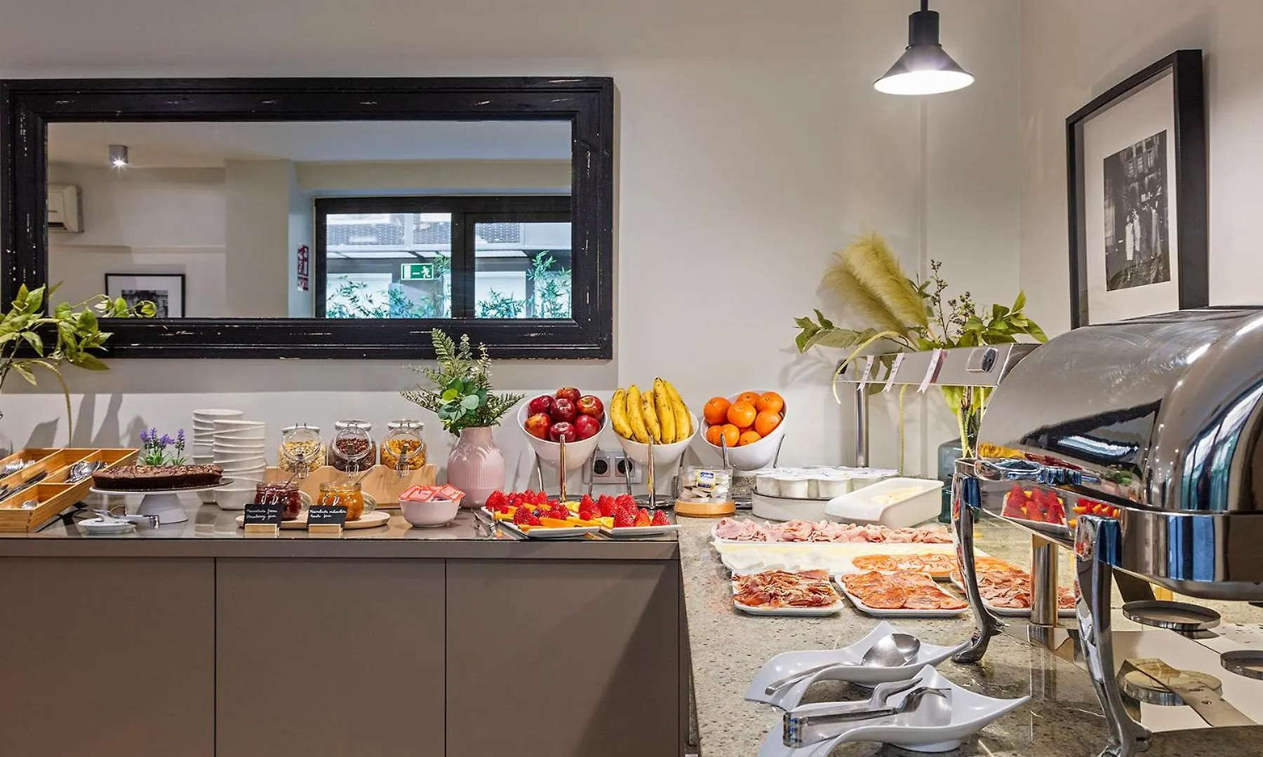Aparthotel Bcn Montjuic Барселона