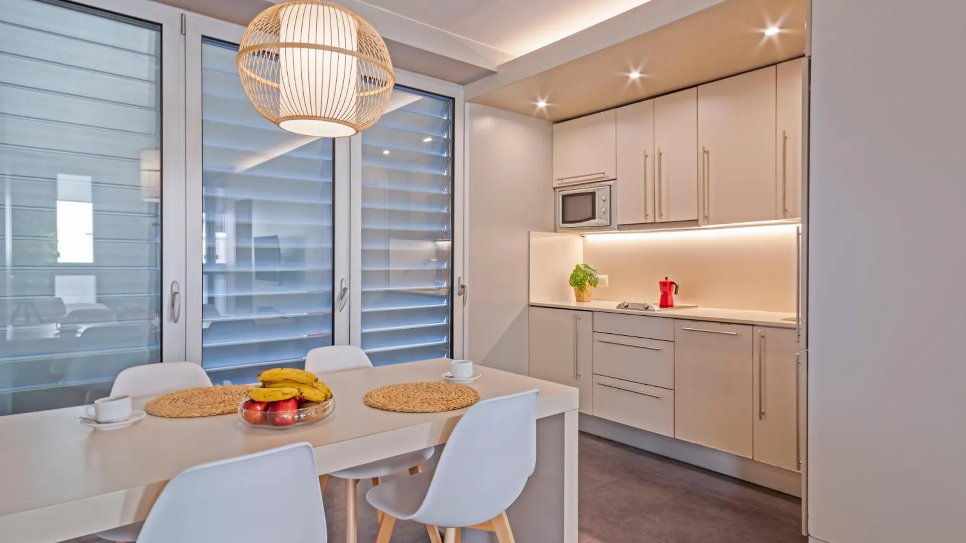 Aparthotel Bcn Montjuic Барселона