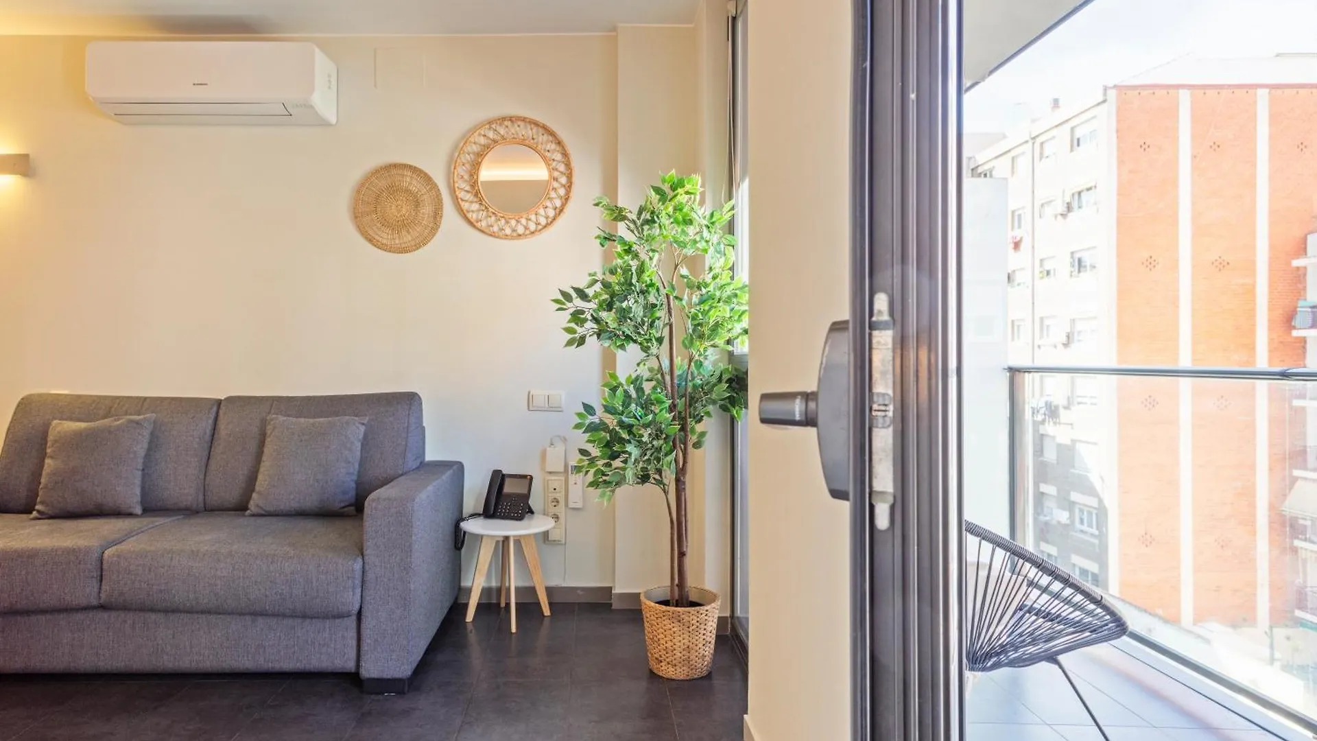 Aparthotel Bcn Montjuic Barselona