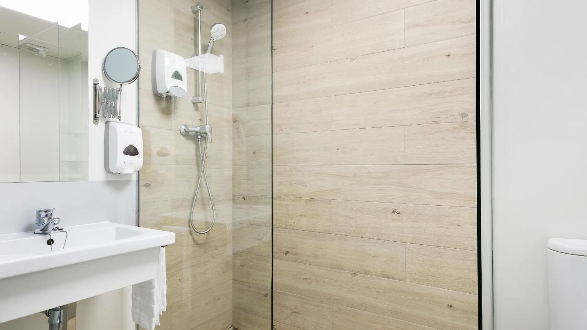 Aparthotel Bcn Montjuic Barselona