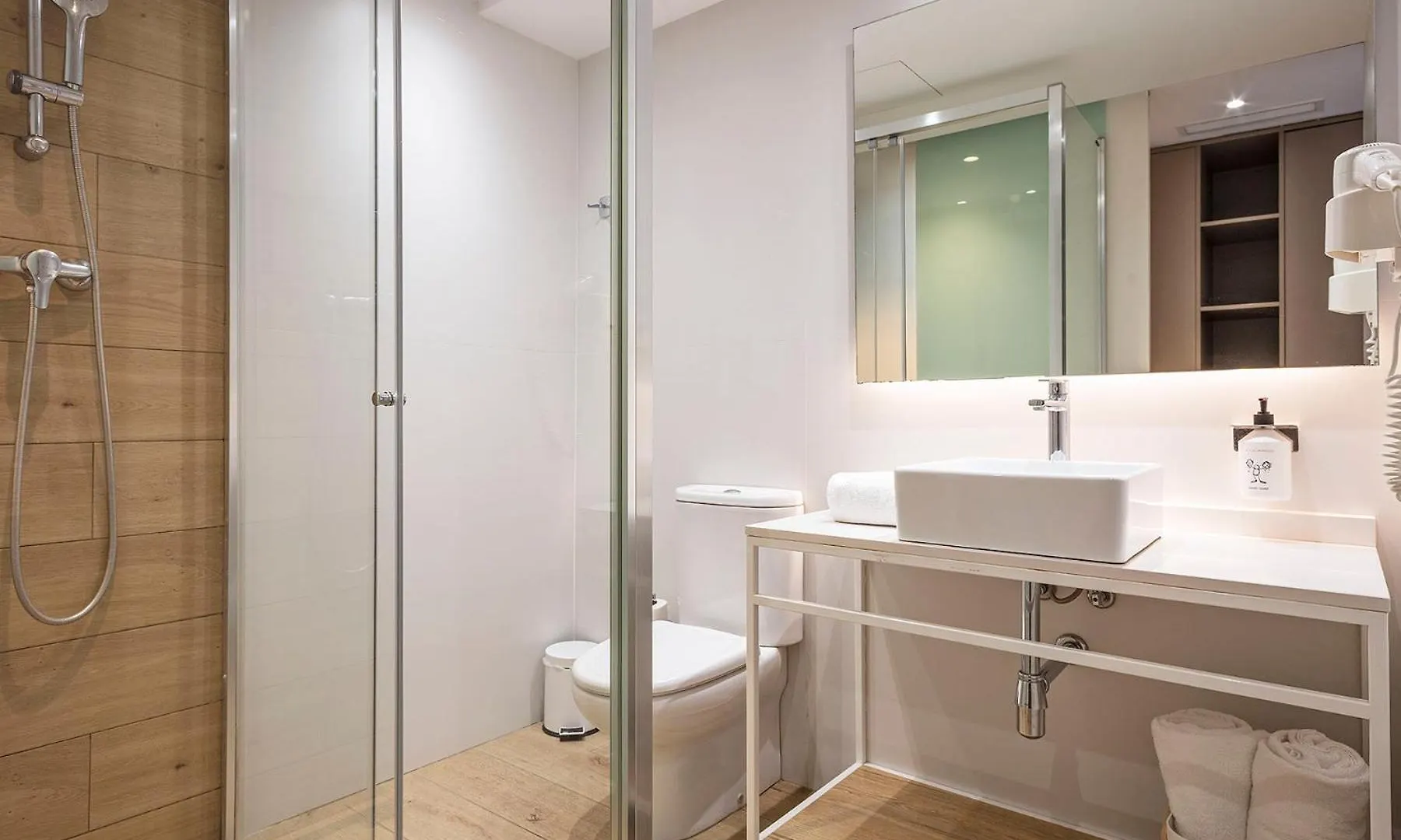 Aparthotel Bcn Montjuic Barselona
