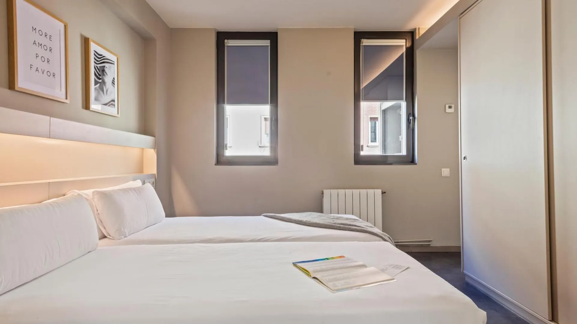 Aparthotel Bcn Montjuic Barselona